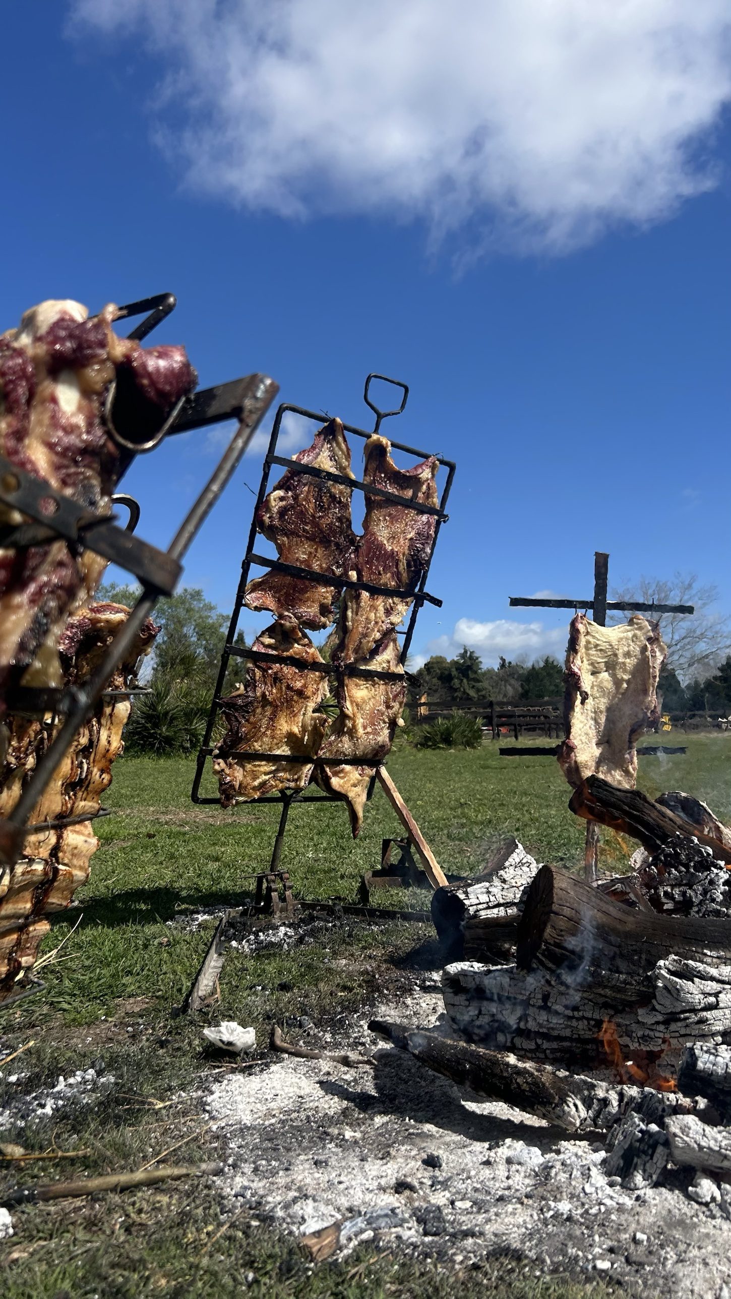 Costillares al asador a la cruz de El Tucumano